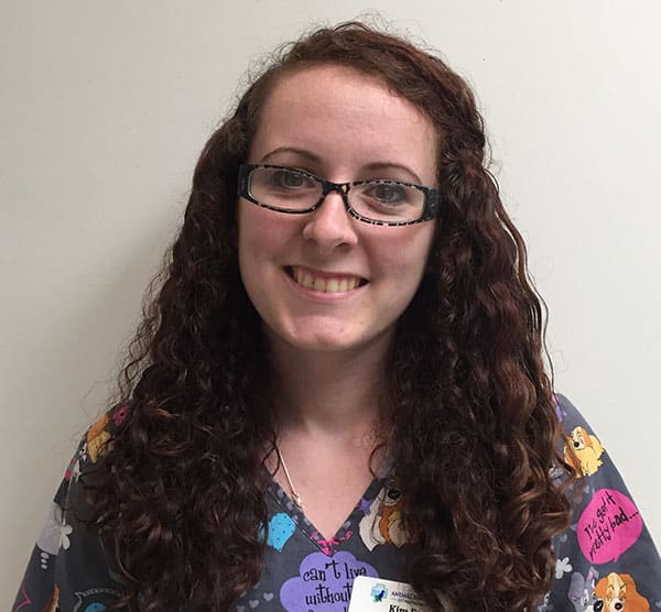 kimF Kim F: Veterinary Staff in Waynesboro