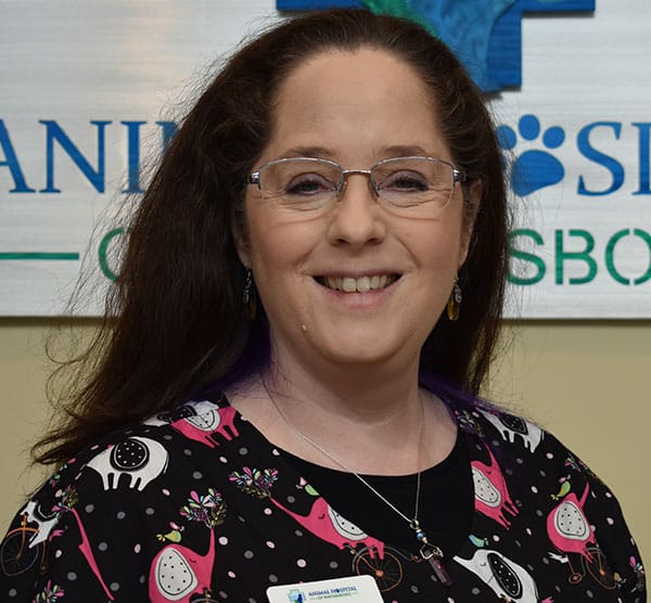 kimL Kim L: Veterinary Staff in Waynesboro